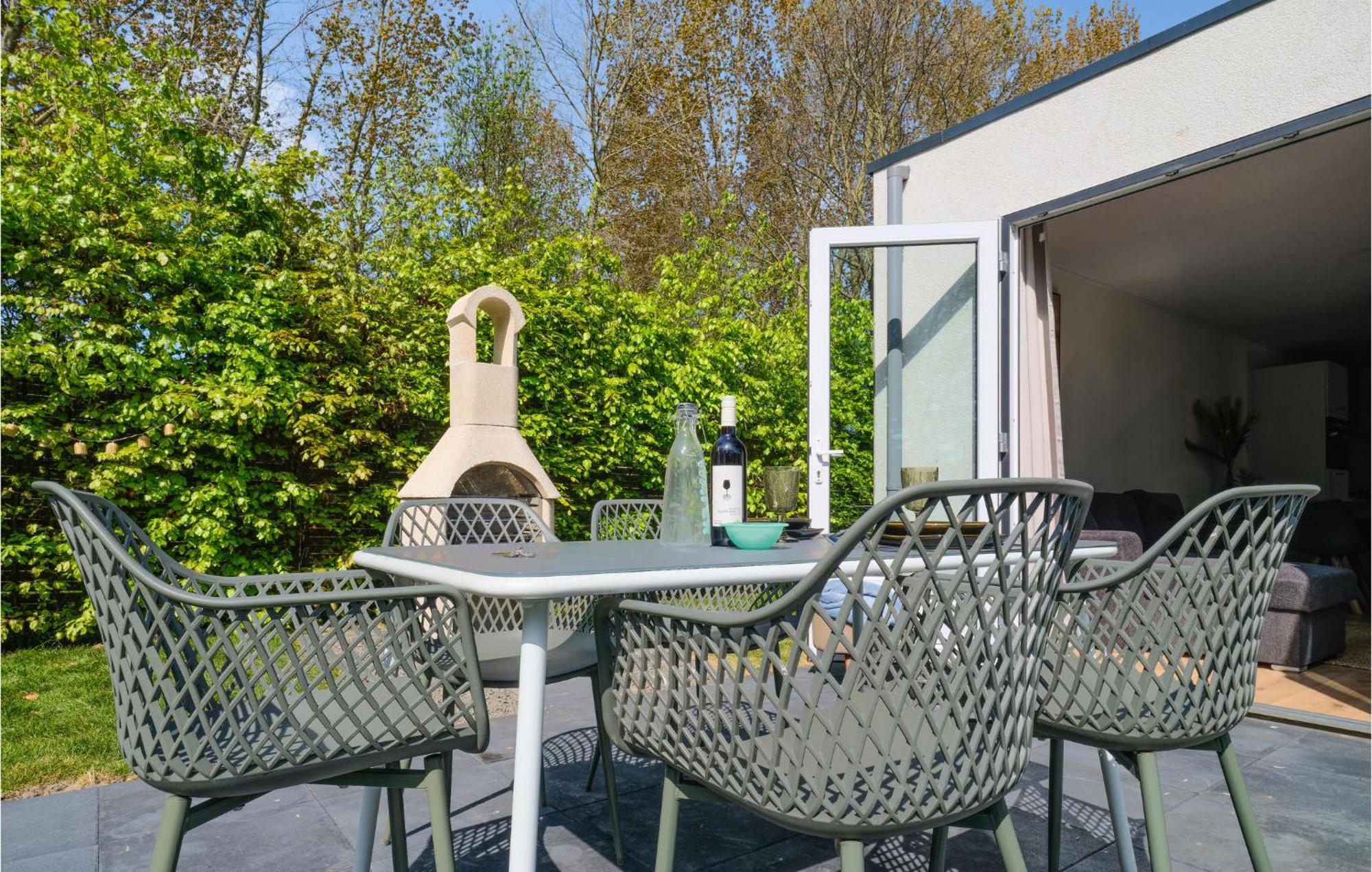 Nice Home In Heinkenszand With Sauna 外观 照片